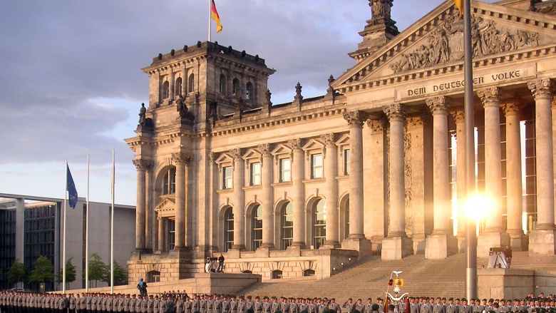 Feierliches Gelöbnis vor dem Reichstag Feierliches Gelöbnis vor dem Reichstag